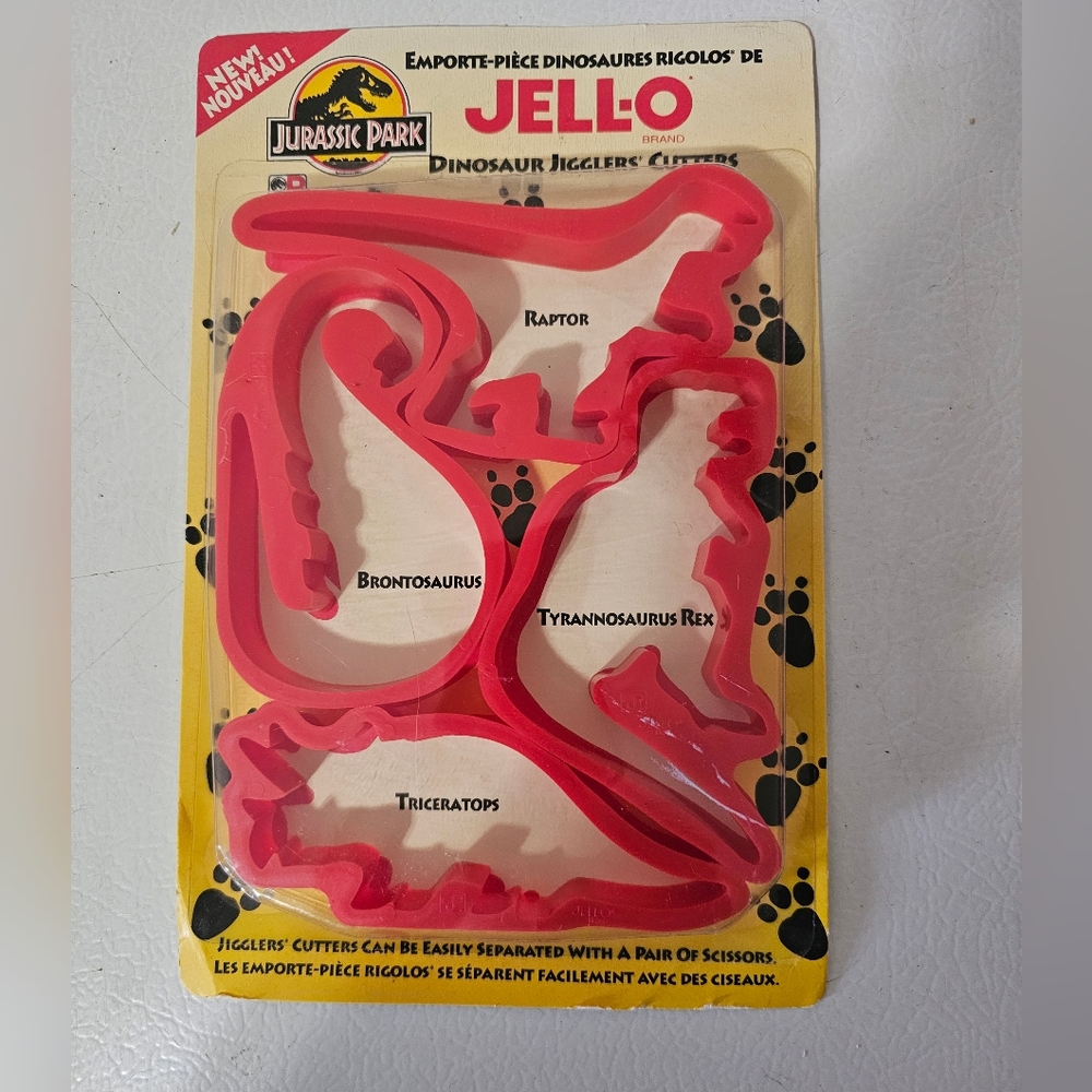 Jurassic Park Jello Red Dinosaur Jigglers Cutters on Card w Recipes 1992